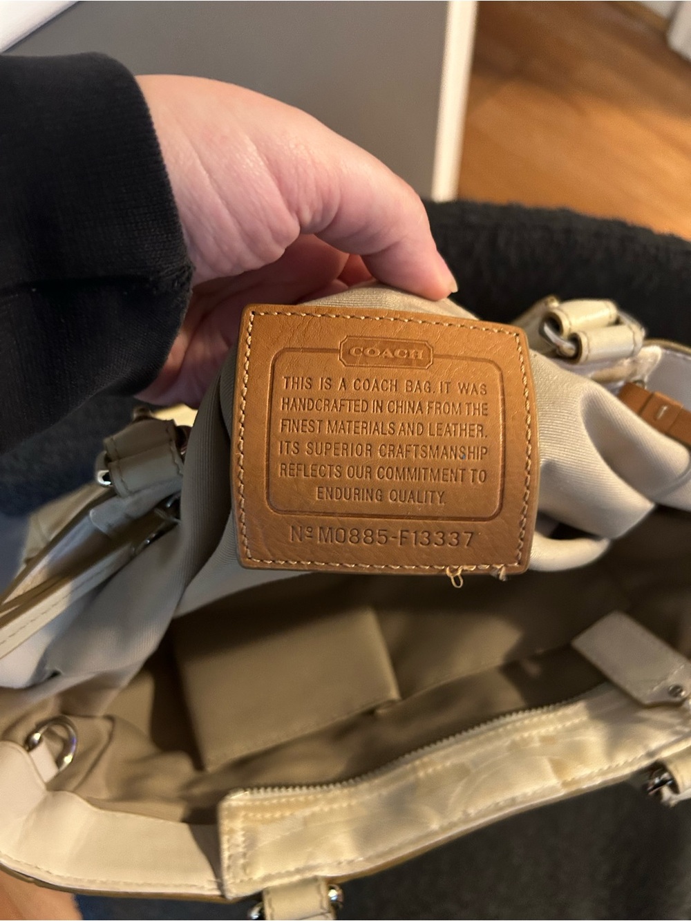 Coach Hampton Optic Vintage Cream and Tan Signature Tote with Horsebit Accent - Picture 2 of 13